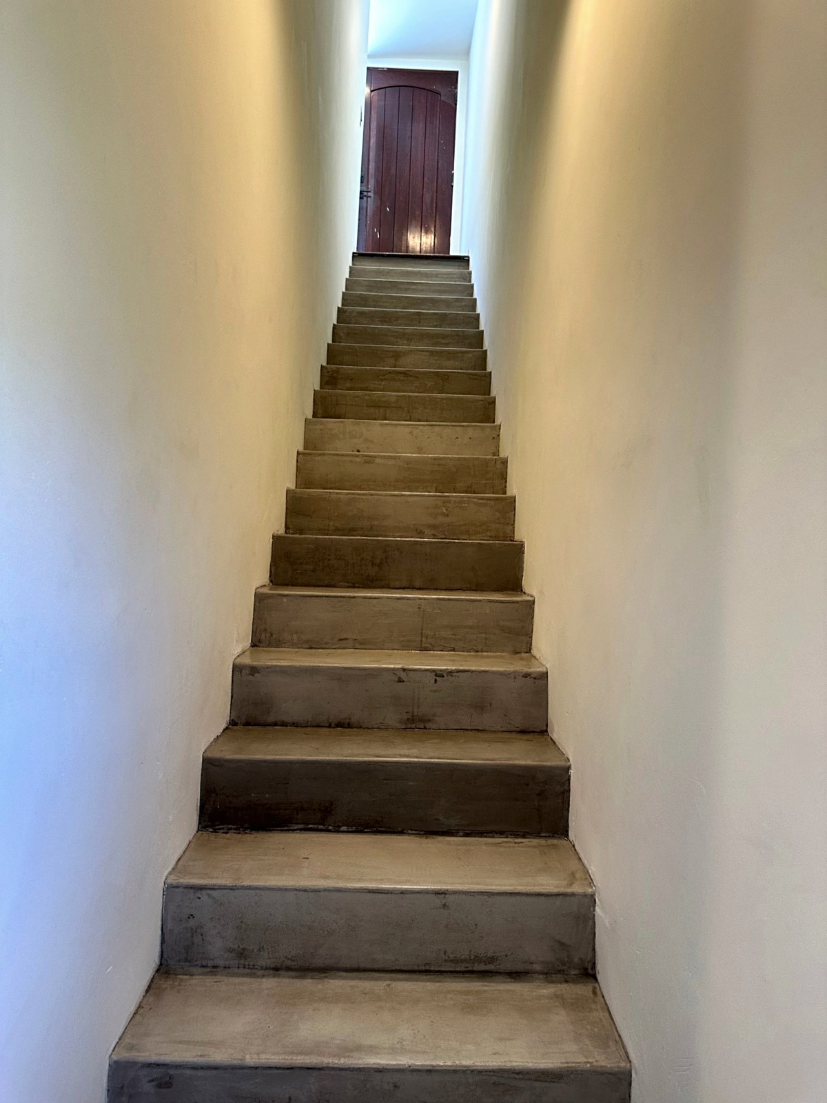 Hand-troweled microcement stairs